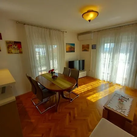 Apartament Ive *