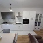 Ive דירה זאדאר