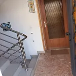 Ive *